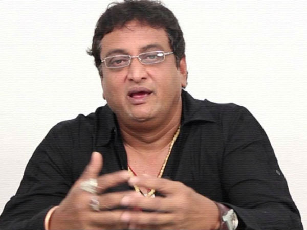 మాకు అవకాశాలు లేకుండా చేస్తామని బెదిరించారు