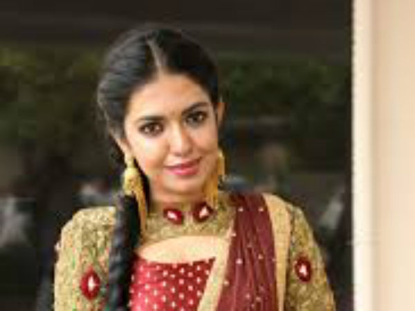 కథలో మార్పులు చేయాలని ఒత్తిడి