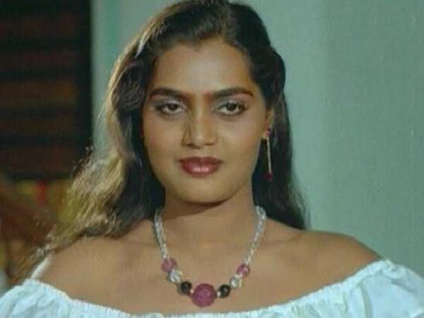 ‘సిల్క్ స్మితను అక్కడే ఉంచి నిర్మాతలు, డిస్ట్రిబ్యూటర్లు శారీరకంగా హింసించేవారు'c