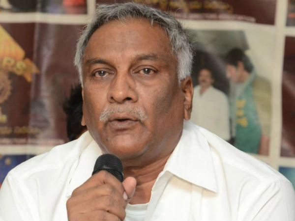 మనం ప్రజాస్వామ్యంలో లేనట్లే ఉన్నాం
