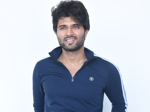 ముద్దుకు కేరాఫ్ అడ్రస్గా విజయ్ దేవరకొండ