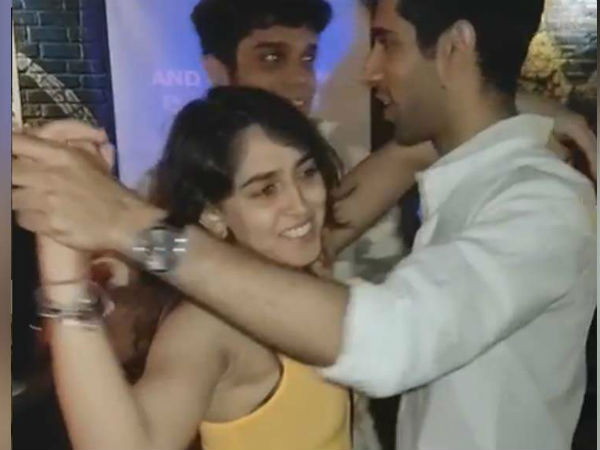 ముంబై బార్లో