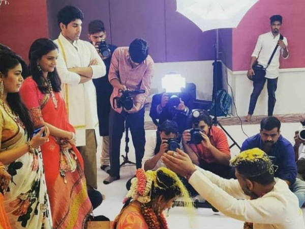 అల్లు అర్జున్ పెళ్లికి దూరంగా