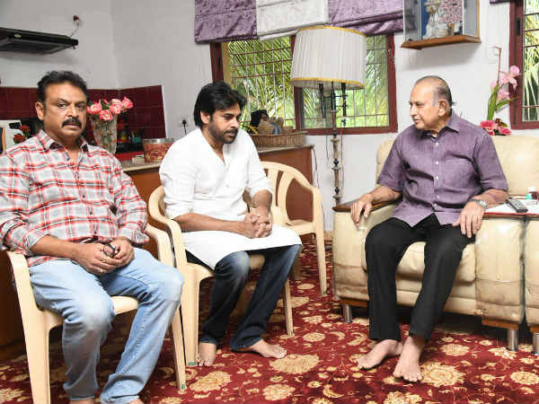 సూపర్ స్టార్ కృష్ణ, నరేష్కు ఓదార్పు