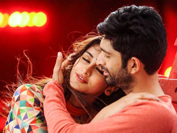 తెర ముందు, తెర వెనుక