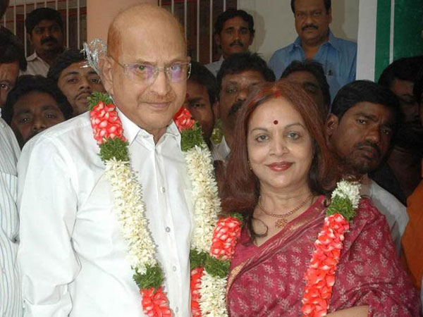 కృష్ణగారికి చేదోడు వాదోడుగా: చిరంజీవి