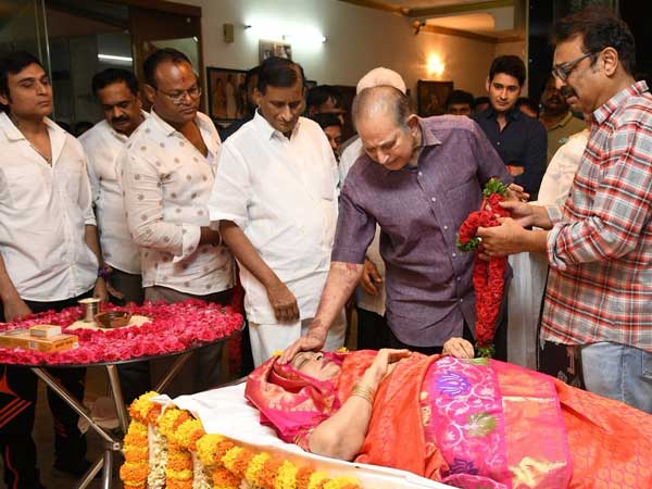 Vijaya Niramala last rites will be on June 28th Vijaya Niramala last rites will be on June 28th