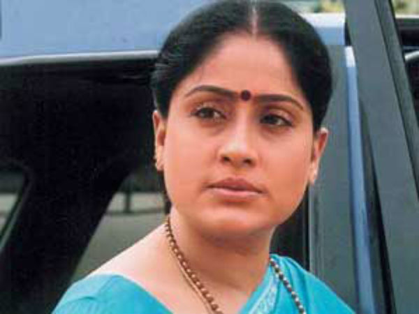 పిల్లల్ని కనకపోవడానికి కారణమిదే.. దిక్కులేనిదాన్నయిపోయా: విజయశాంతి