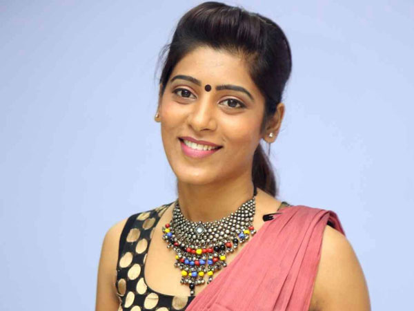 డబ్బు కోసం సెక్స్ గురించి పట్టించుకోలేదు.. చివరకు వ్యాధి ఉందని.. గాయత్రి గుప్తా సెన్సేషన్