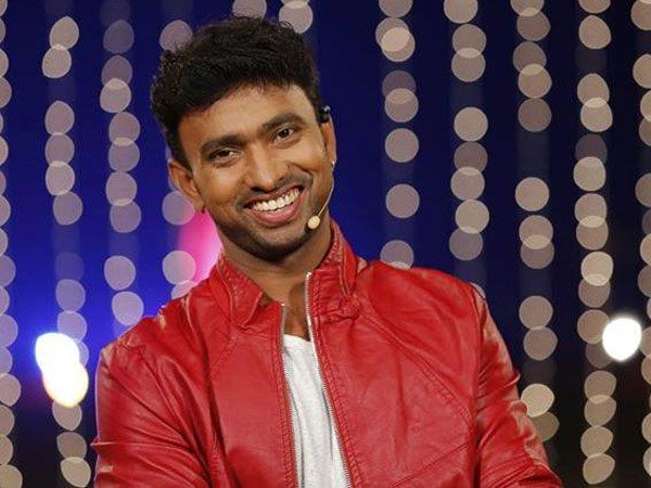 మిమిక్రీ స్పెషలిస్ట్