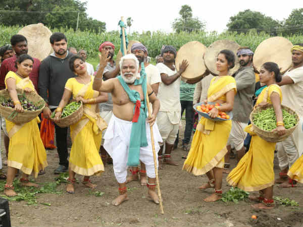 మేలుకో రైతన్న గేయంతో