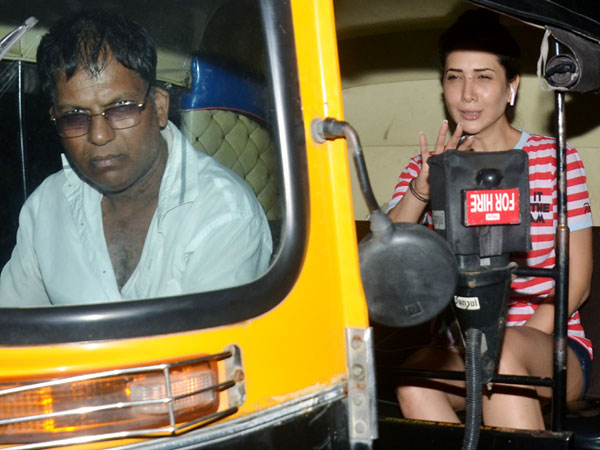 Kim Sharma found late night in auto rickshaw Kim Sharma found late night in auto rickshaw