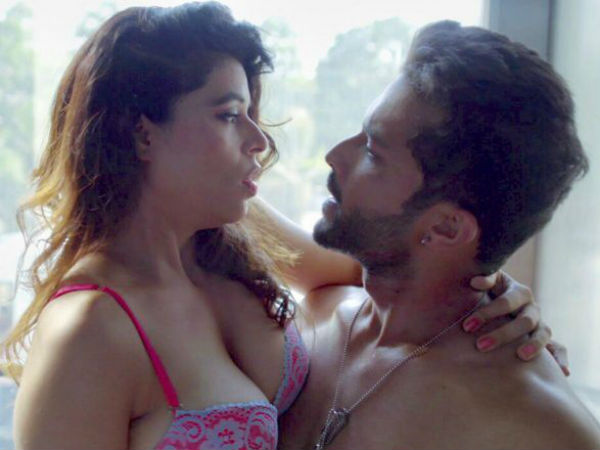 గంధీ బాత్ సంచలనం