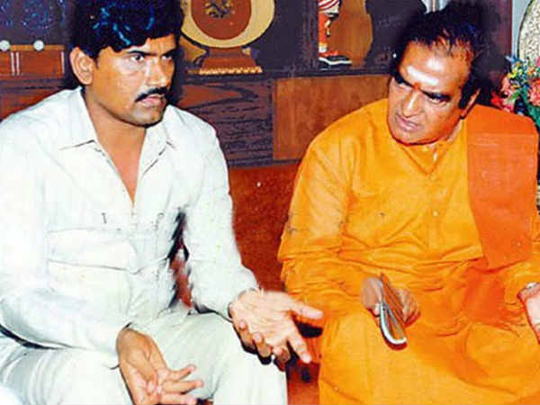 ఎన్టీఆర్ ఆరోగ్యం కాస్త కుదుటగా లేకపోవడంతో చంద్రబాబు