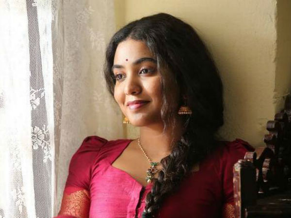 తొలి సినిమాతోనే గుర్తింపు