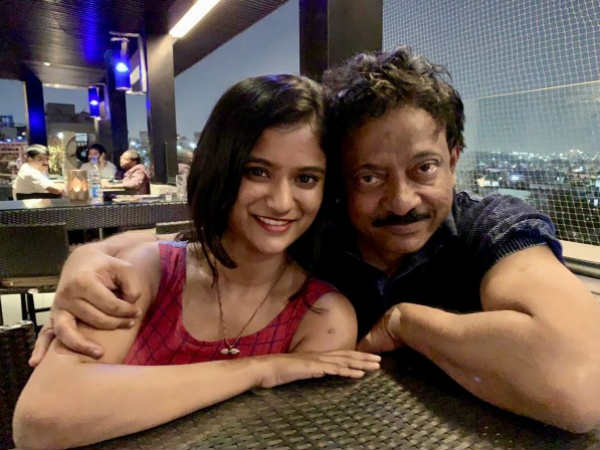 మామయ్యతో కండలు చూపిస్తూ..