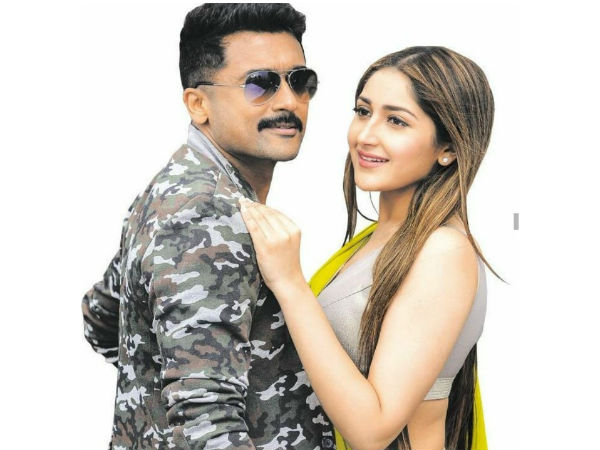 ఆర్య ఉన్నప్పటికీ.. సాయేషాతో జంటగా