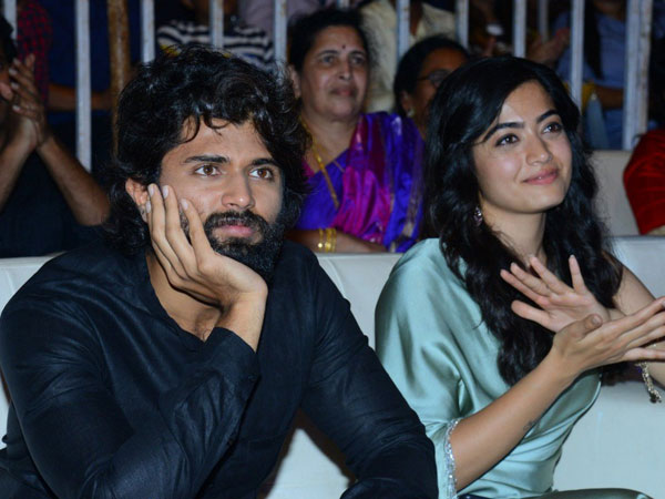 లైఫ్ ఎఫెక్ట్ అయినా నా కోసం రష్మిక ఎన్నో మాటలు పడింది.. ఆరోజు మీకే తెలుస్తుంది.. విజయ్ ఆవేదన