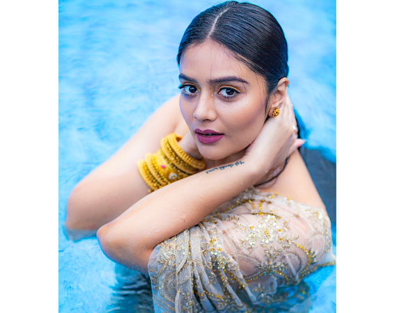 అందంతో శ్రీముఖి అదరగొట్టిందిగా.. బిగ్బాస్కు ముందు మరింత హాట్గా!