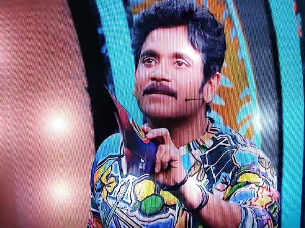ఫ్రెండ్ షిప్ డే రోజున ఫ్యాన్సీ లుక్తో నాగ్