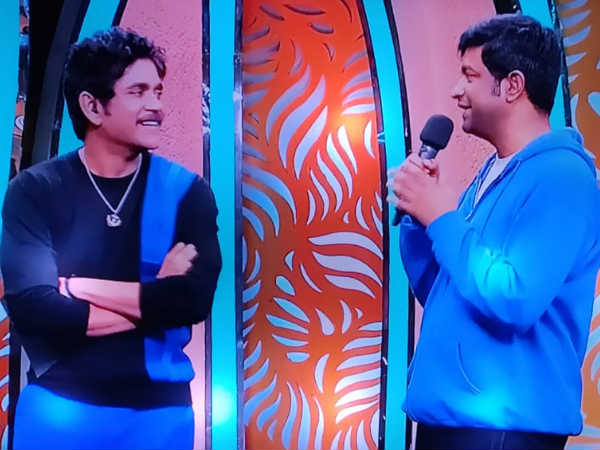 మొదట ఇద్దరు సేఫ్గా