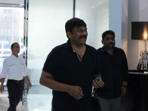 Chiranjeevi, Vijay Deverakonda at SIIMA Awards 2019 Chiranjeevi, Vijay Deverakonda at SIIMA Awards 2019
