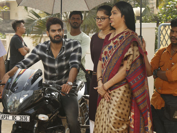 ఇతర పాత్రల్లో