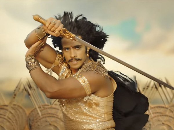 తెర ముందు, తెర వెనుక