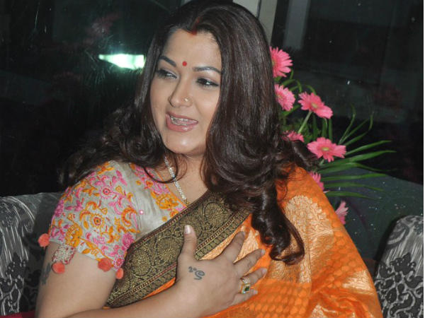Khushbu mistaken recongnise Rajinikanth Khushbu mistaken recongnise Rajinikanth