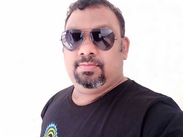 సోషల్ మీడియాలో యాక్టివ్