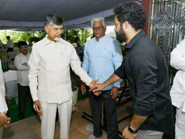సరిగ్గా ఇలాంటి తరుణంలో ఎన్టీఆర్తో చంద్రబాబు