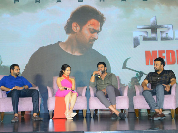 భారీ బడ్జెట్ చిత్రాలు అనవసరమైన టెన్షన్