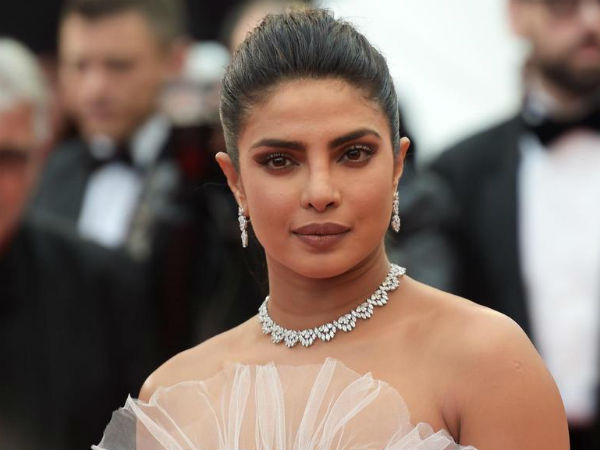 రూ. 140 కోట్లతో భవంతి కొనుగోలు చేసే ఆలోచనలో...