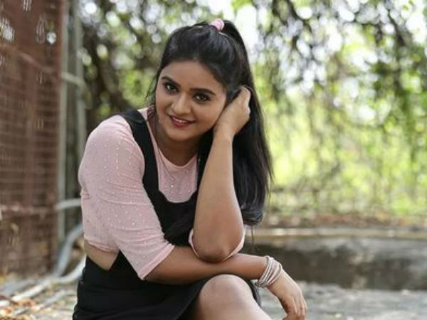 ఇంట్లో వాళ్ళు చెప్పినా వినలేదు