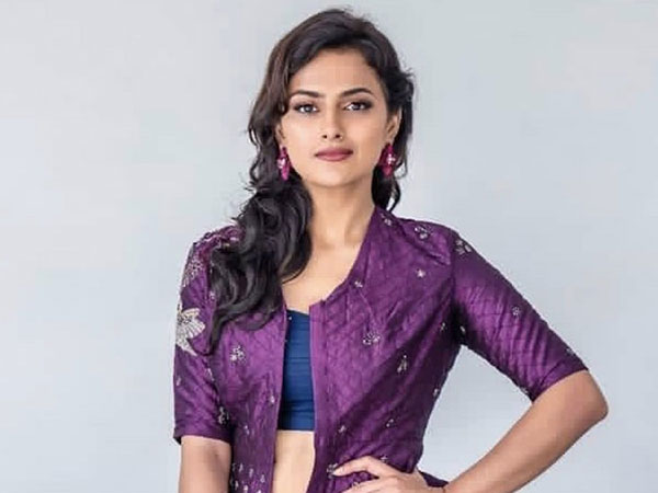 అందుకే భయపడి ఎవరూ ముందుకు రావడం లేదు