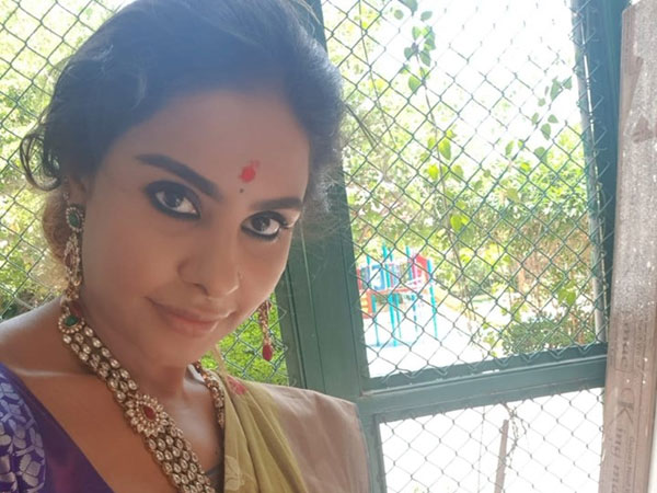 ఎన్టీఆర్ ఫ్యాన్స్కి వల వేస్తోందా..