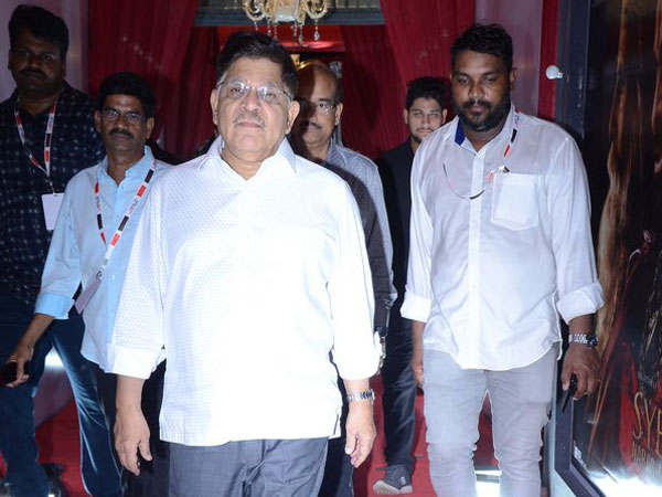 రాంచరణ్ను ఎమోషనల్గా