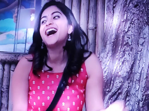 రాహుల్ను గుర్తు చేసుకొని పునర్నవి