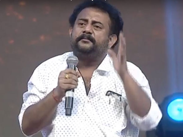 మెగా ఈవెంట్కు ఆహ్వానం