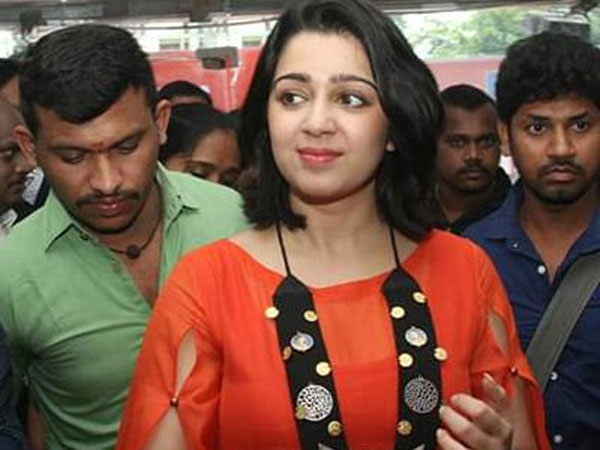 అన్నీ తానై పూరితో ఛార్మి