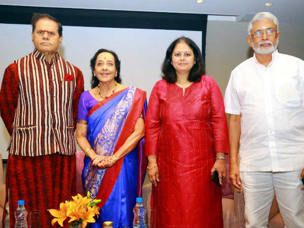 ప్రభుత్వాలు పక్కన పెట్టేశాయి