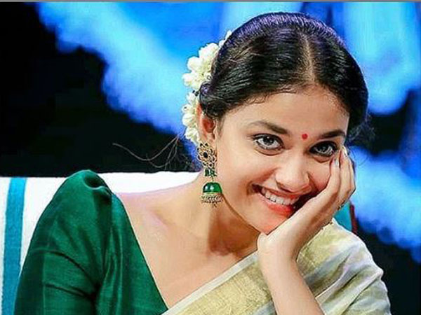 తమిళంలో బిగిల్, మలయాళంలో మరక్కర్