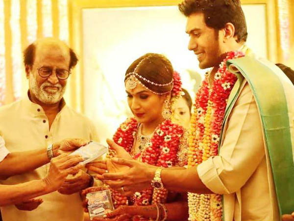 ఎయిర్పోర్ట్ అధికారులకు సమాచారం