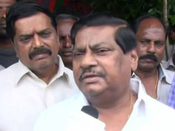మూత్రపిండాలకు సంబంధించిన వ్యాధితో బాధ పడుతూ