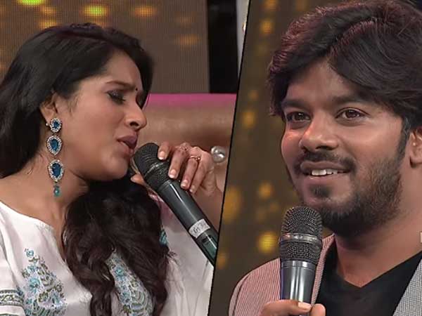 ఆన్ స్క్రీన్ రొమాన్స్ అదరగొట్టేశారు