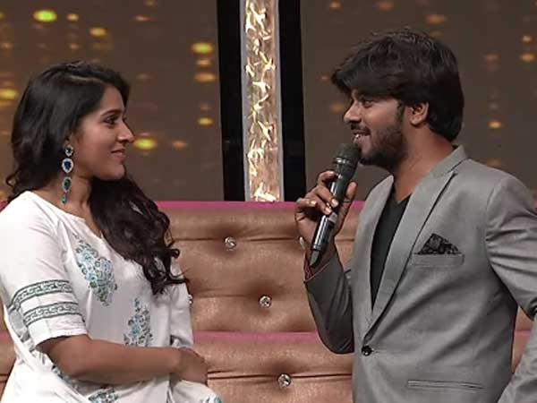 సుధీర్ని అడిగిమరీ కన్ను కొట్టించుకున్న రష్మీ