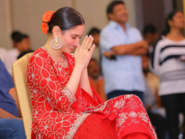 Tamannaah Response On O.. Sye Raa Song Sensation Tamannaah Response On O.. Sye Raa Song Sensation