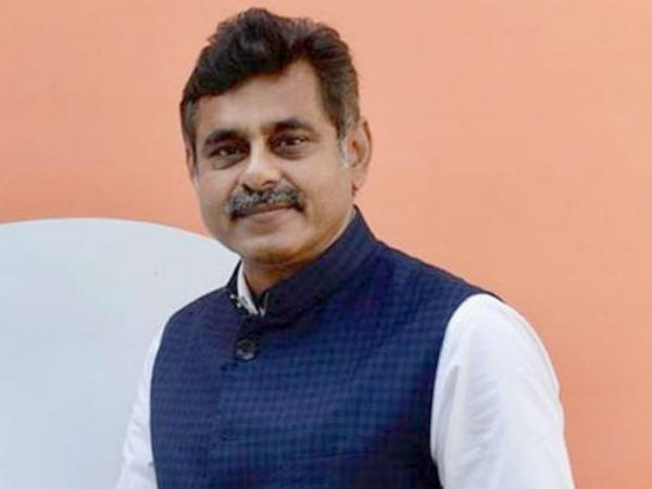 సంవత్సరం క్రిందే చెప్పాడు.. నాకు ముందే తెలుసు.. రామ్ చరణ్ మామ బయటపెట్టిన షాకింగ్ నిజం
