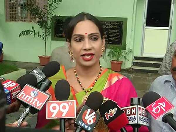 అప్పుడే కన్యత్వం కోల్పోయా.. స్టార్ హీరో పేరుతో సంచలనం.. ఓపెన్గా చెప్పి షాకిచ్చిన తమన్నా
