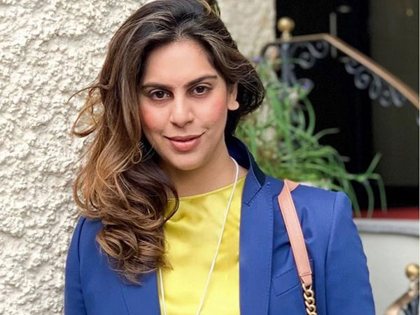 సోషల్ మీడియాలో యాక్టివ్